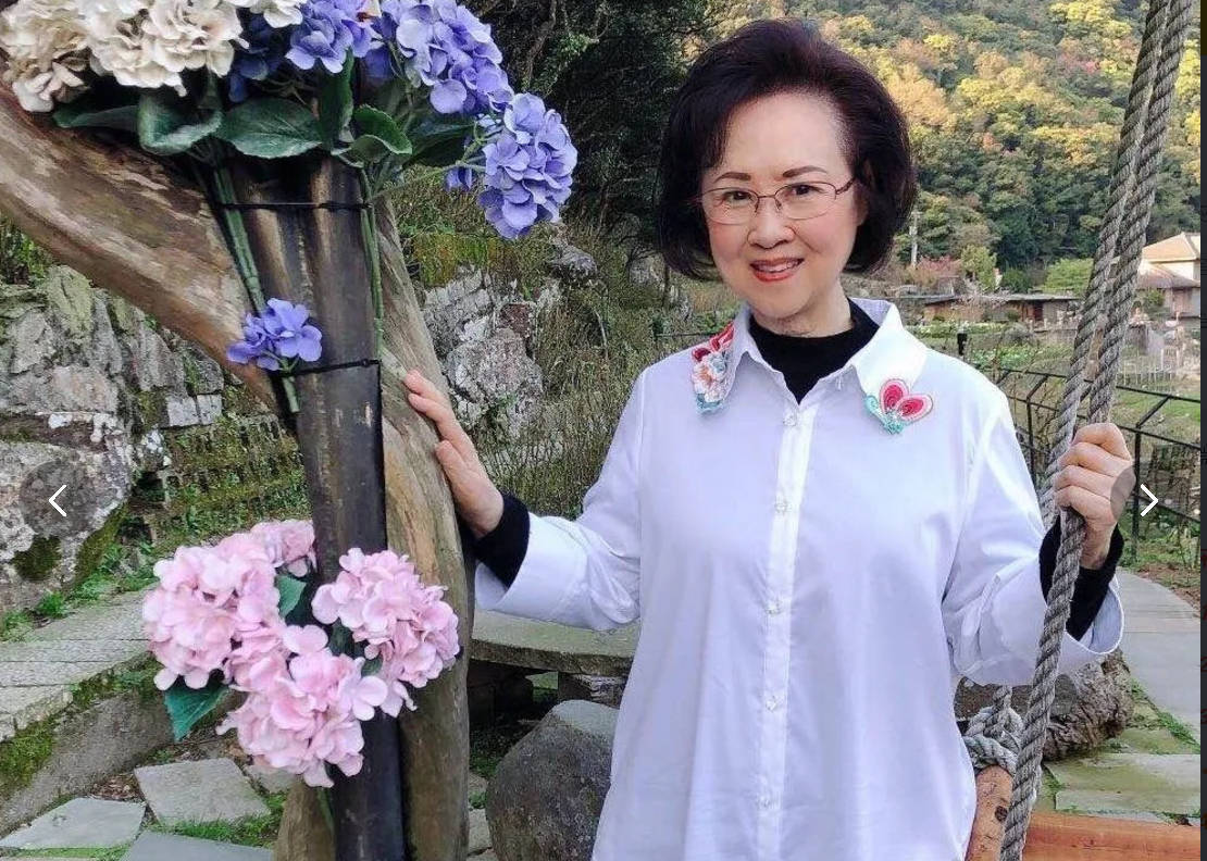 琼瑶今日在阳明山举行花葬 开放粉丝参加