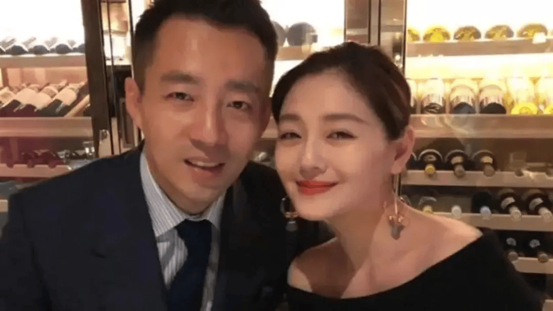 汪小菲抵台，张兰发文悼念大S！孩子谁来抚养、遗产怎么分配？律师解答了