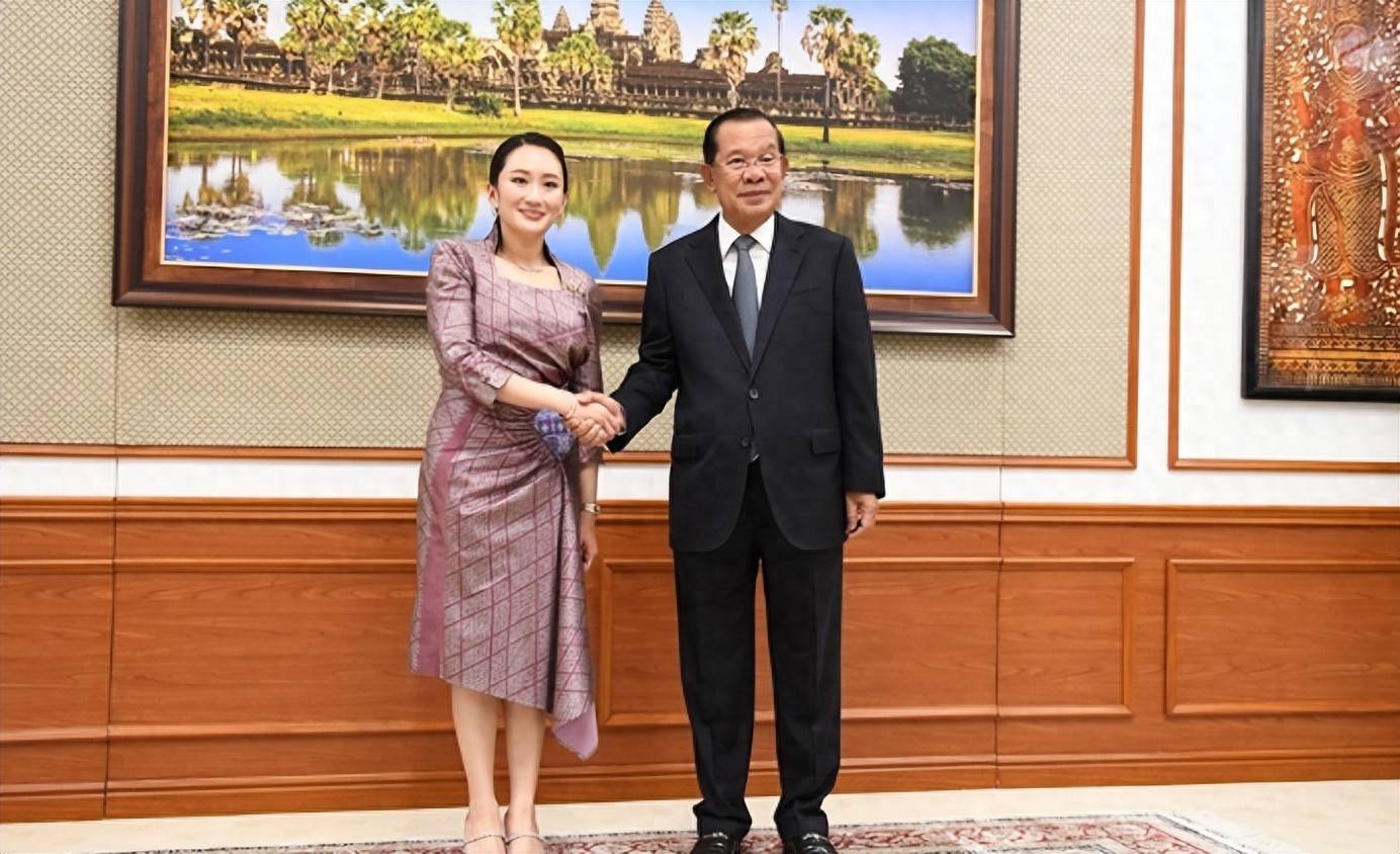 洪森3次出手，逼泰国变天，佩通坦自救，泰王连夜收到新内阁名单