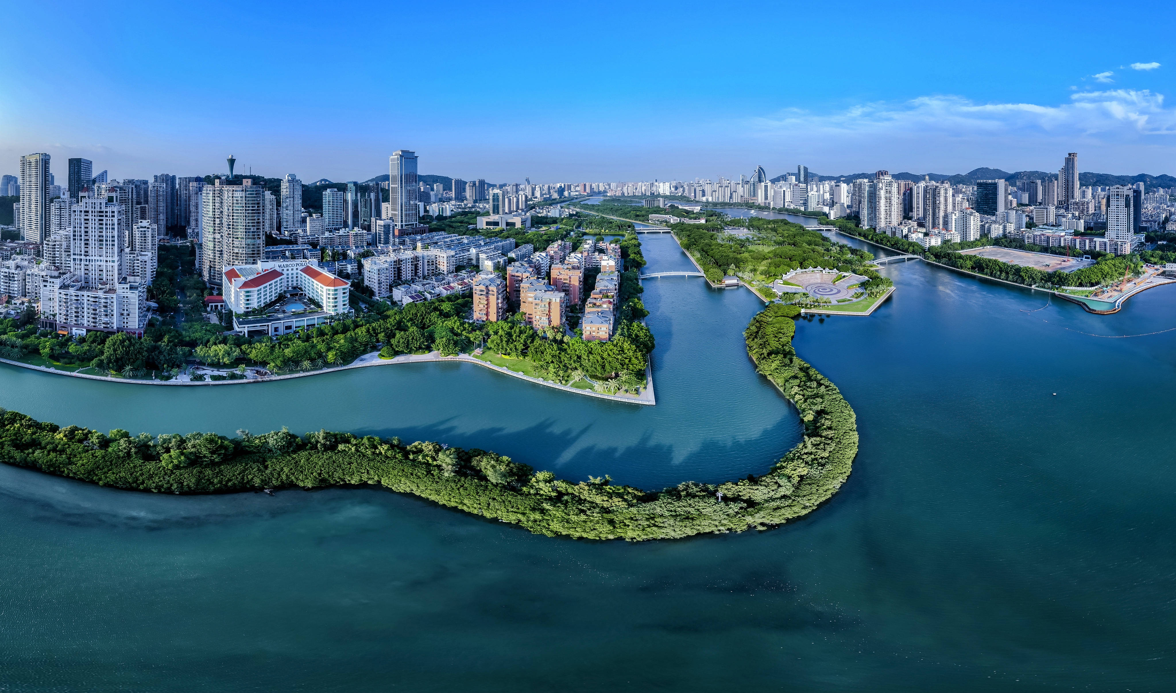 “我们从事现代化经济建设，要有长远考虑，统筹全局”