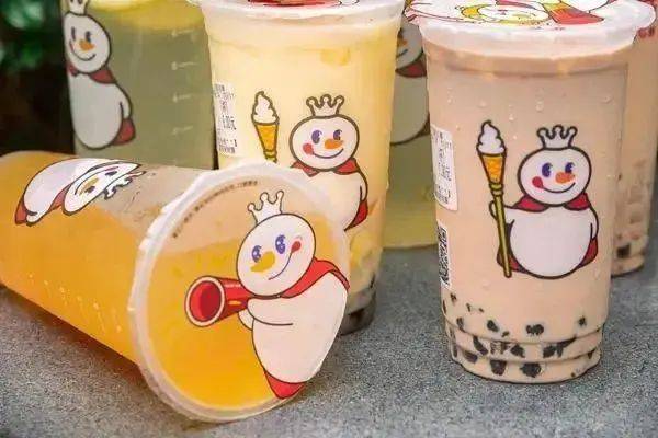 新晋河南首富，靠一张“旺夫大圆脸”赢麻了！