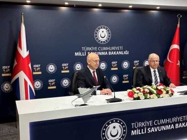 买不到F-35,不愿意买枭龙,不敢买歼-10,土耳其只能买台风了?