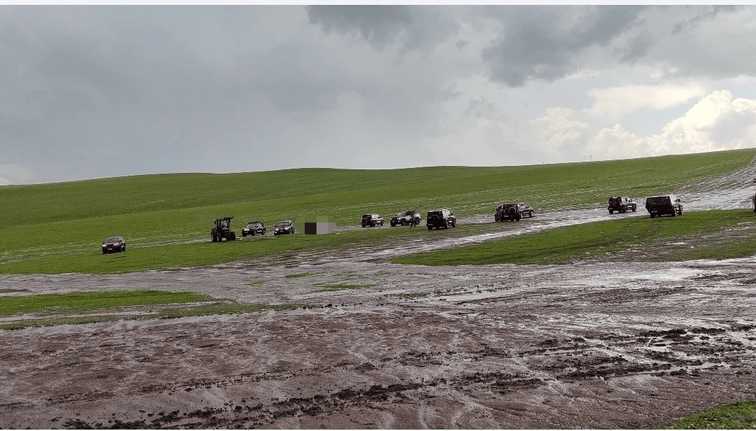 内蒙古遇1959年来最强降水,有游客滞留沙漠近三小时