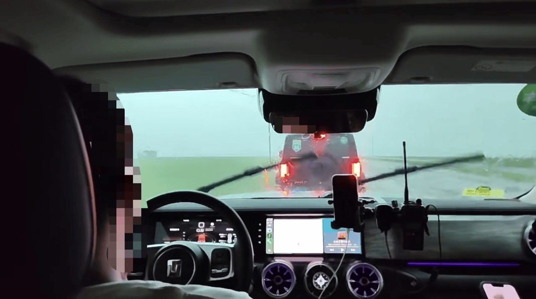 内蒙古遇1959年来最强降水,有游客滞留沙漠近三小时