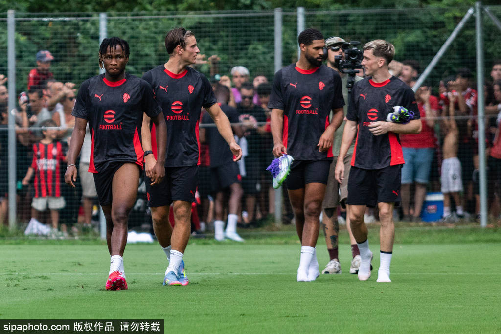 贾沙里首次亮相米兰训练:新星的崛起与球队未来的战略布局