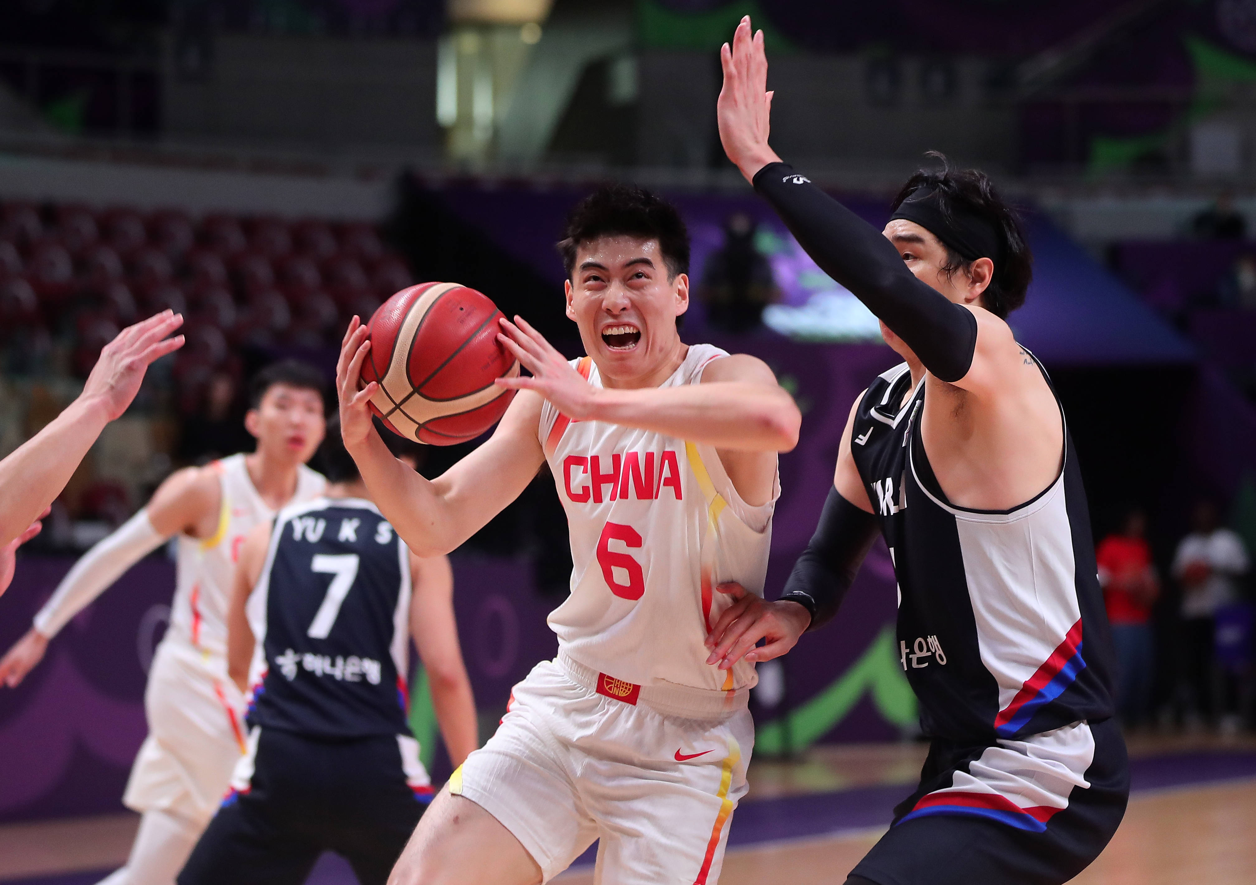 （体育）篮球——国际篮联亚洲杯：中国队对阵韩国队