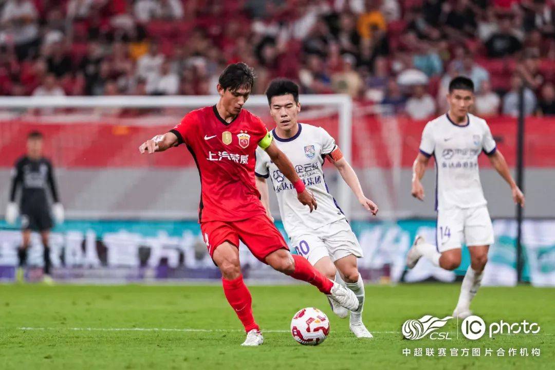 海港的打击,一个接一个