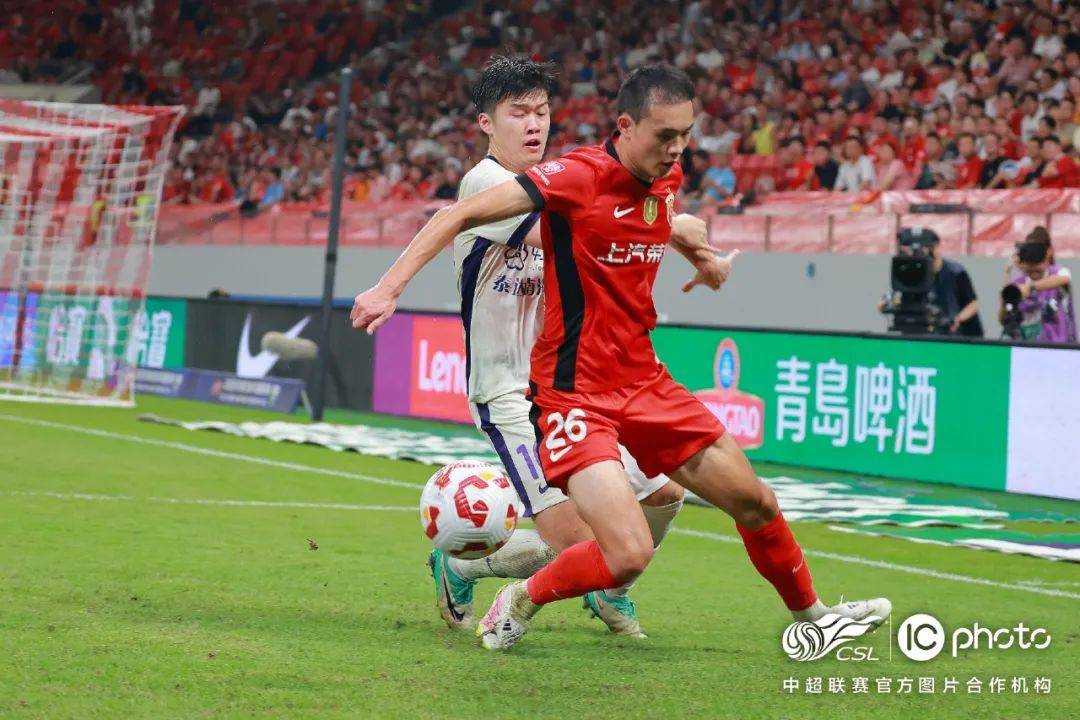 海港的打击,一个接一个