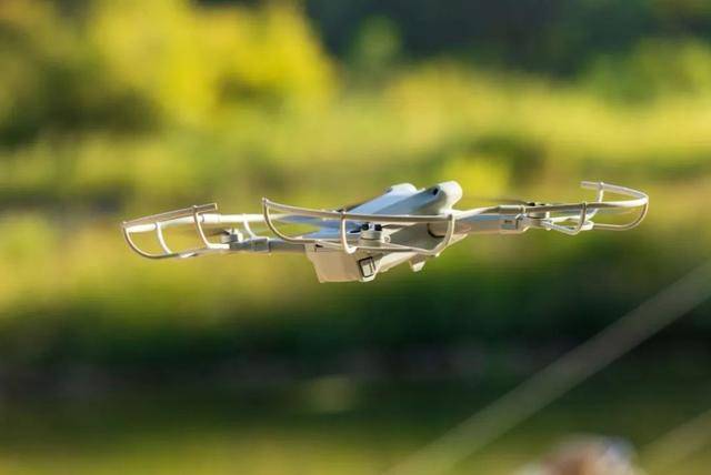 军迷违规拍摄阅兵军机训练被举报，注意这些区域为净空限制区