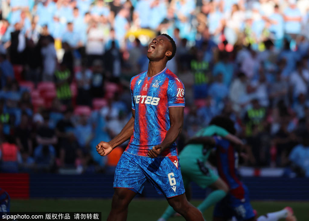 辞职警告!水晶宫主帅与老板大吵一架 格伊转会利物浦失败