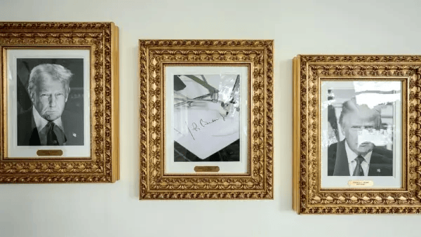 特朗普在白宫西翼建造“总统星光大道”,拜登肖像由自动签名机代替