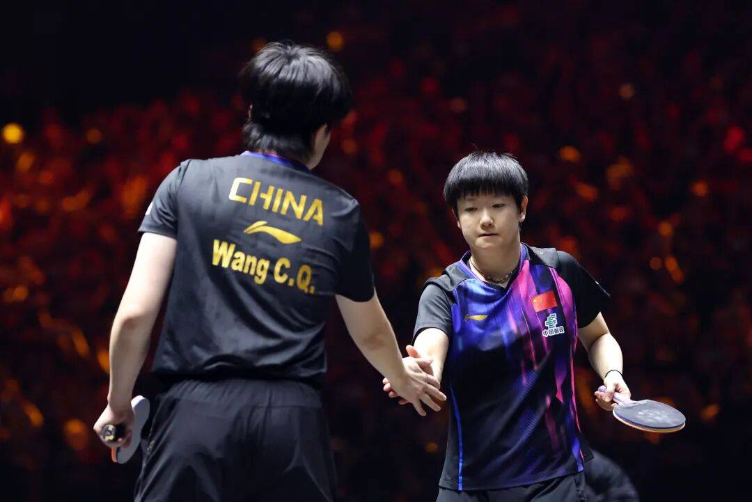 国乒提前锁定混双冠军,男、女双打各有3对进4强 | WTT中国大满贯双打