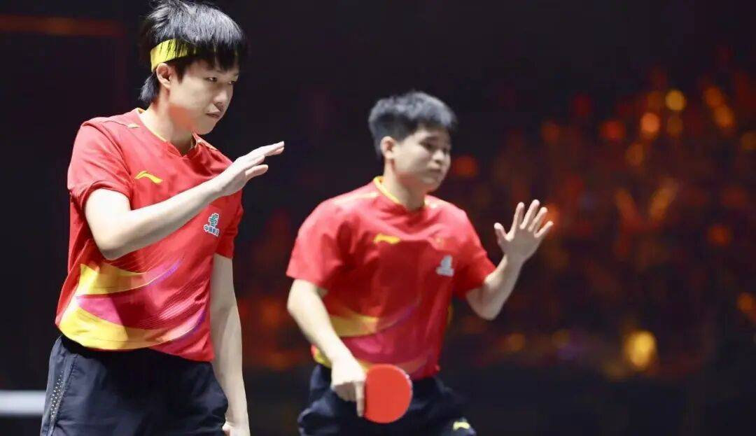 国乒提前锁定混双冠军,男、女双打各有3对进4强 | WTT中国大满贯双打