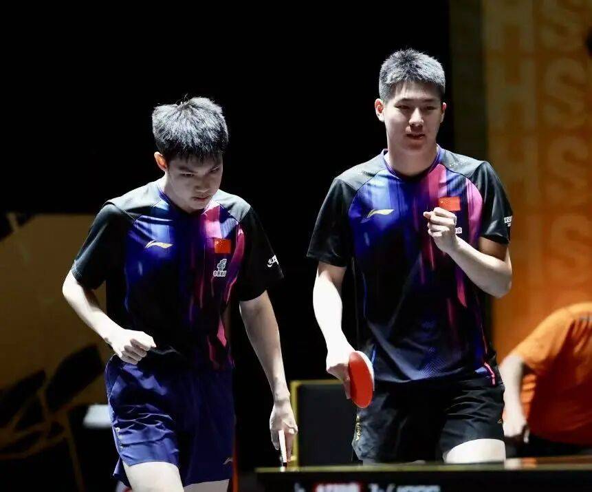 国乒提前锁定混双冠军,男、女双打各有3对进4强 | WTT中国大满贯双打