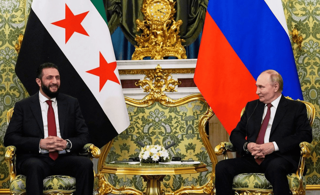 朱拉尼送特朗普见面礼，邀请美军进驻叙利亚，不想普京一家独大，叙利亚能否左右逢源？